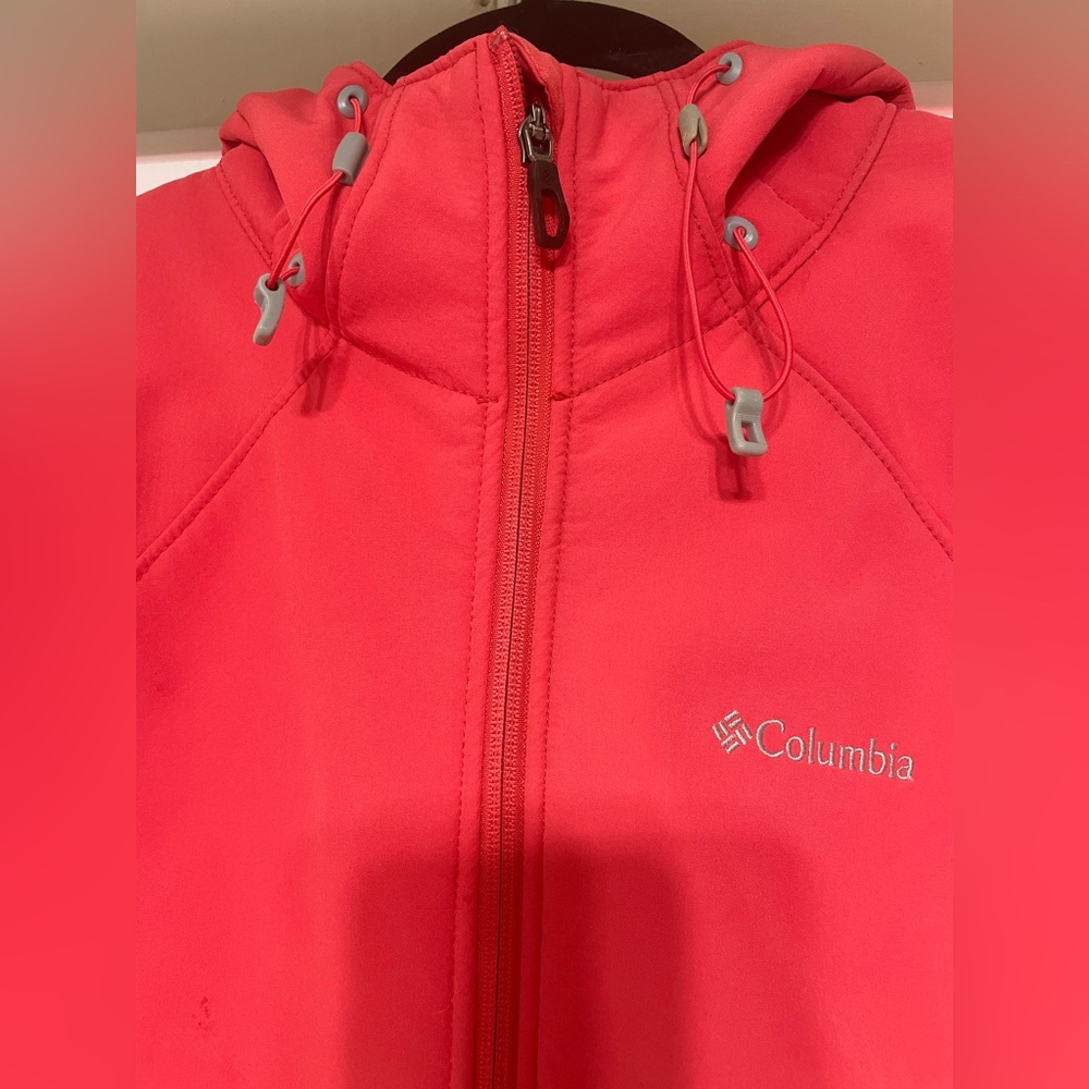 Women’s Columbia Omni wind block jacket - Picture 3 of 8
